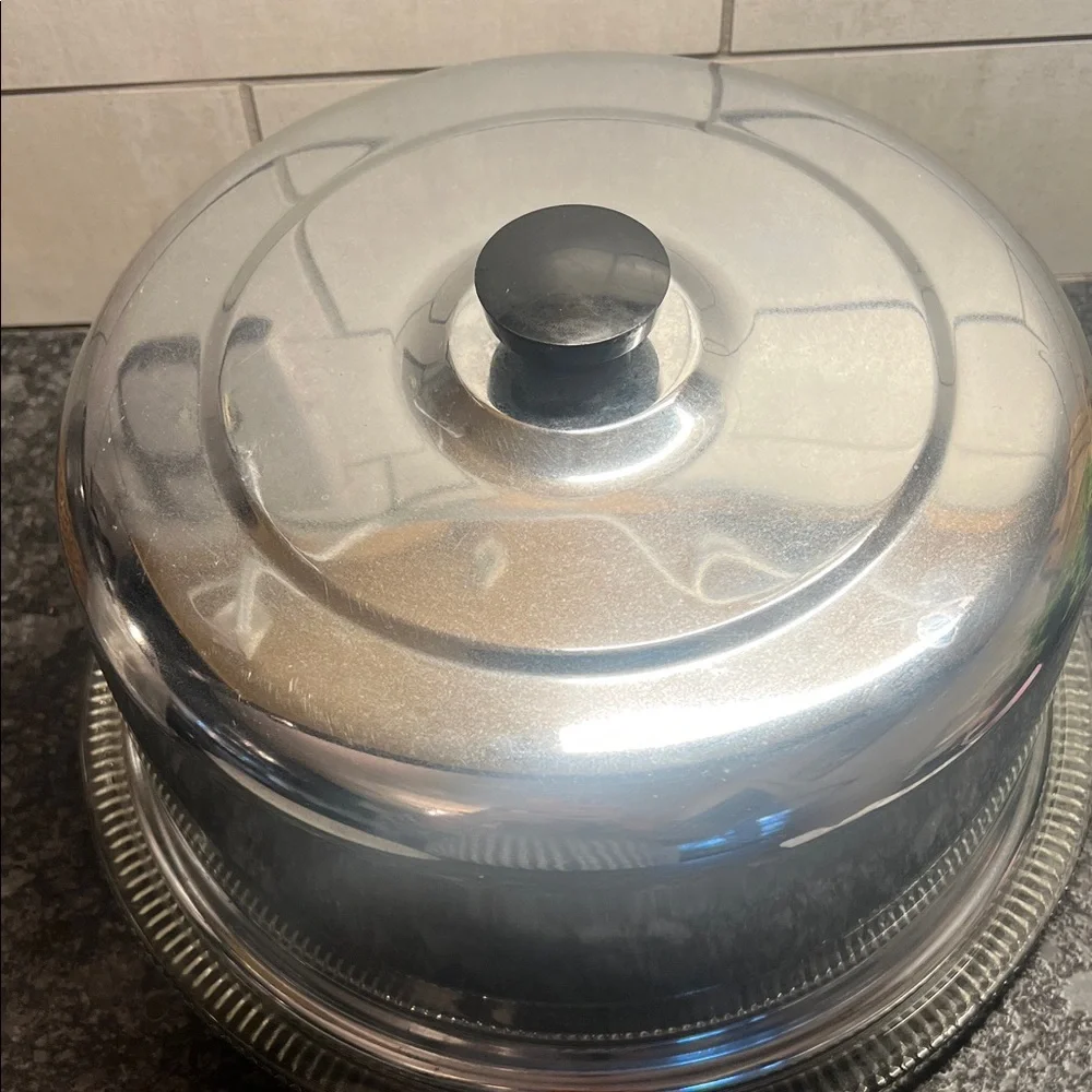 Vintage 11” Chrome Cake Dome with Black Knob. Glass dish.  Fresh foods